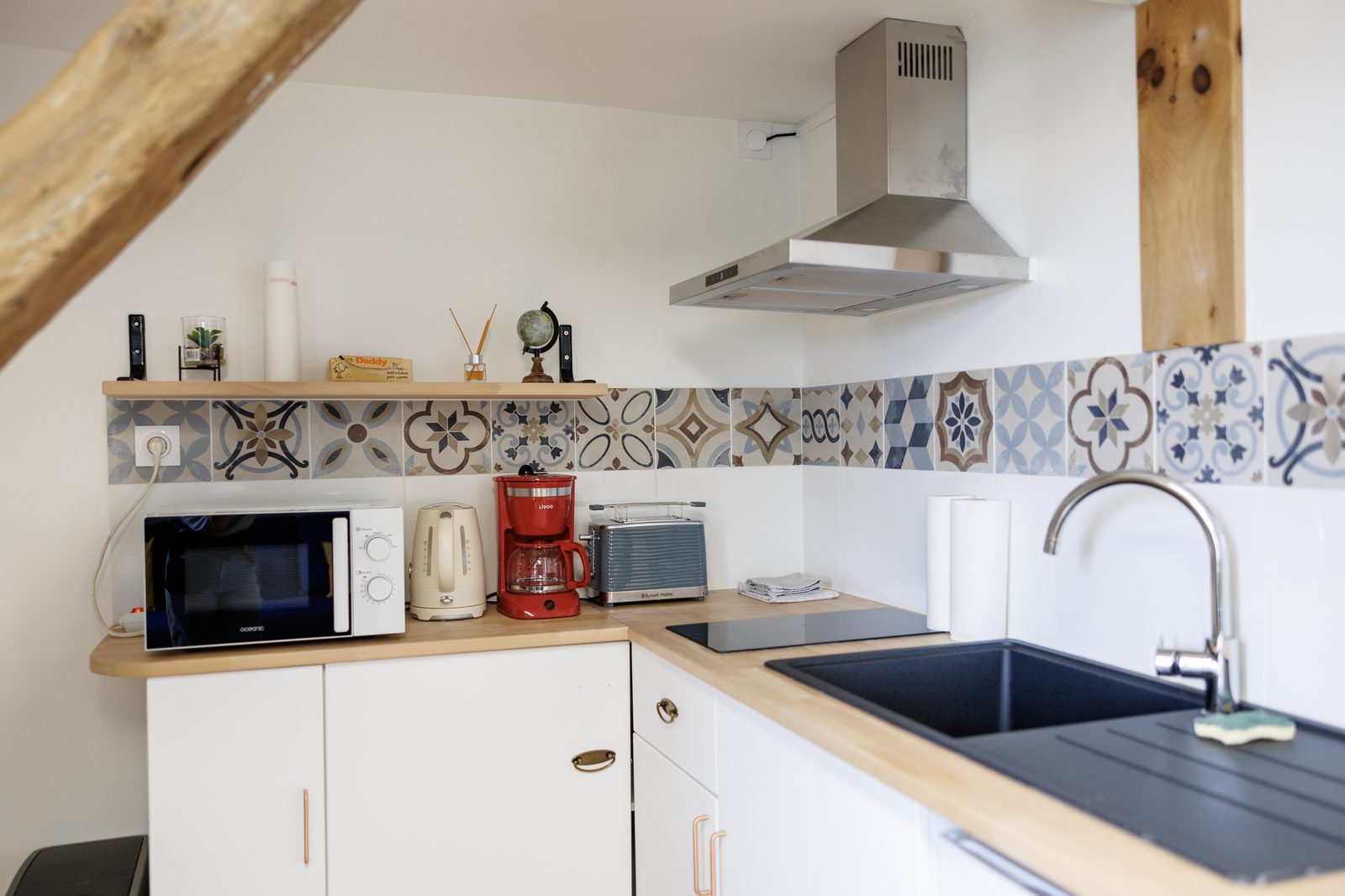 Cuisine Le Combi avec carreaux de ciment — KM99