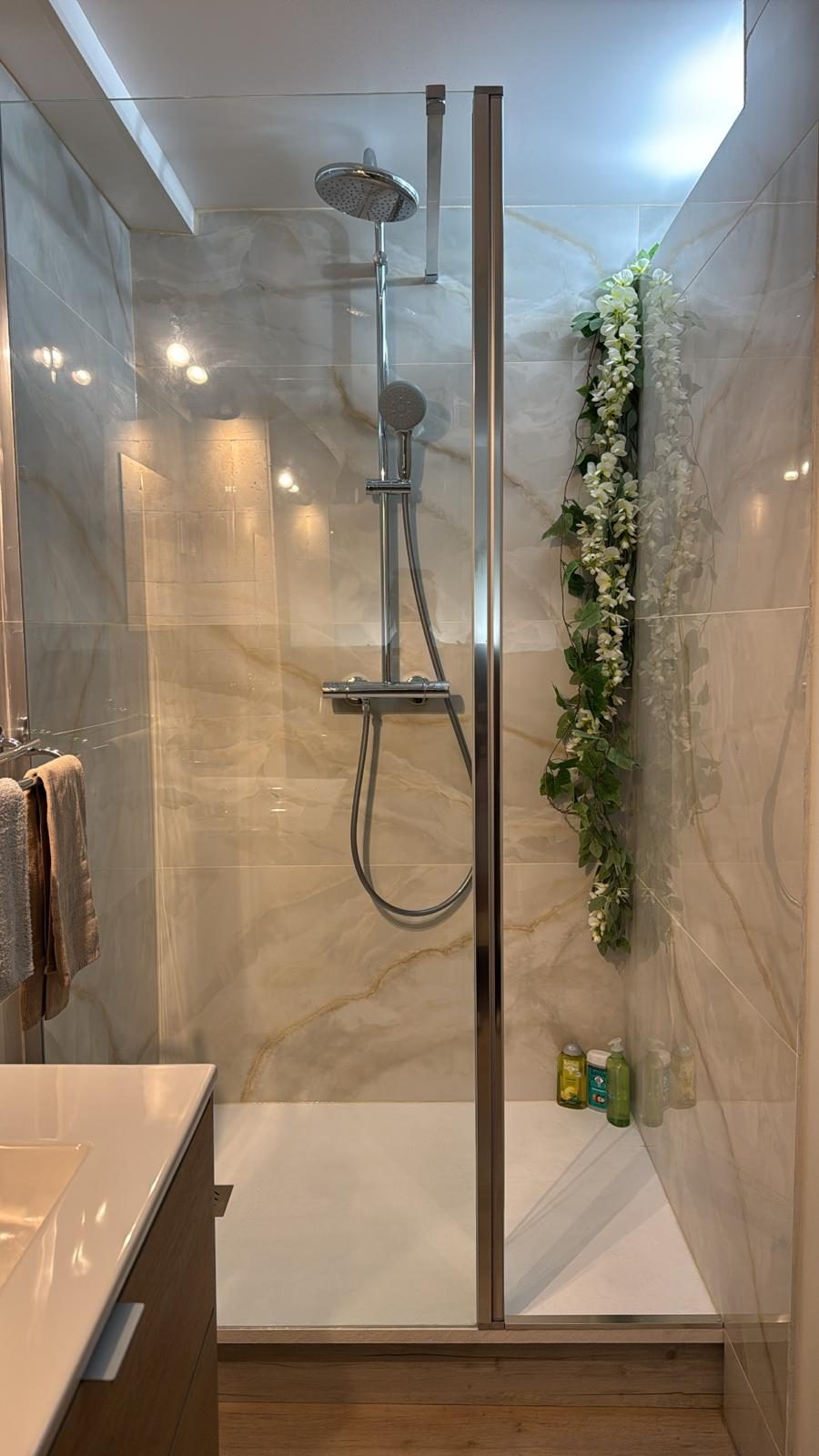 Douche italienne effet marbre — L'Élémentaire KM99